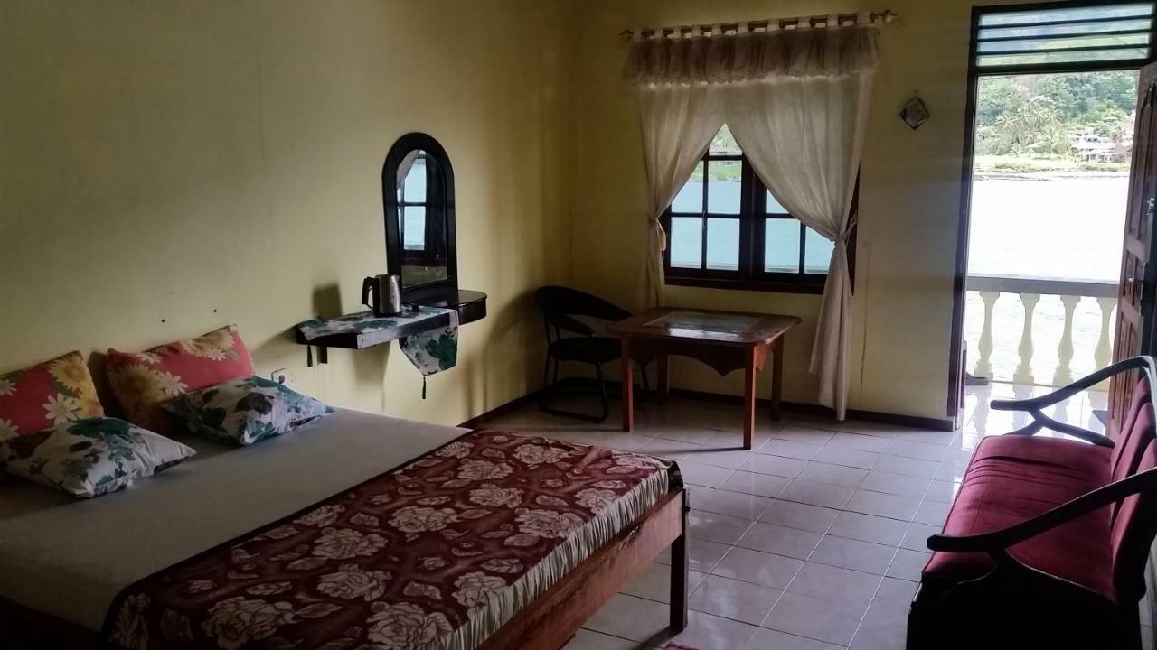 Sibayak Guesthouse Tuk Tuk Exteriör bild