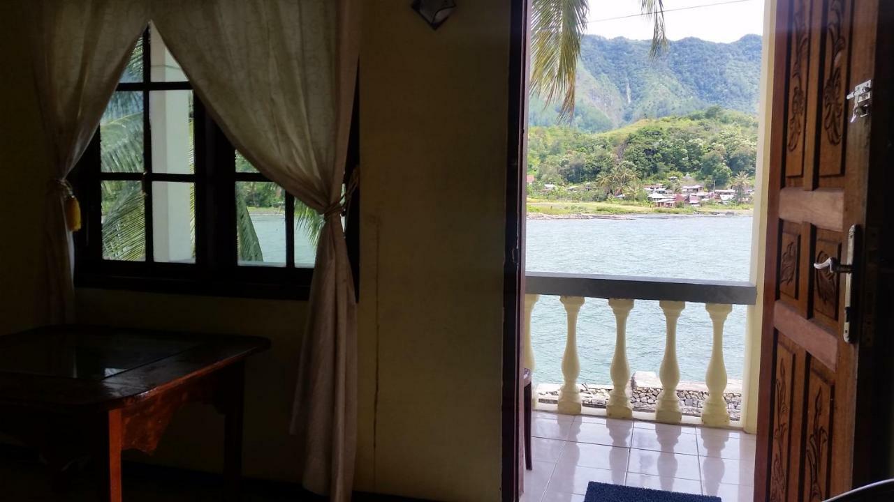Sibayak Guesthouse Tuk Tuk Exteriör bild