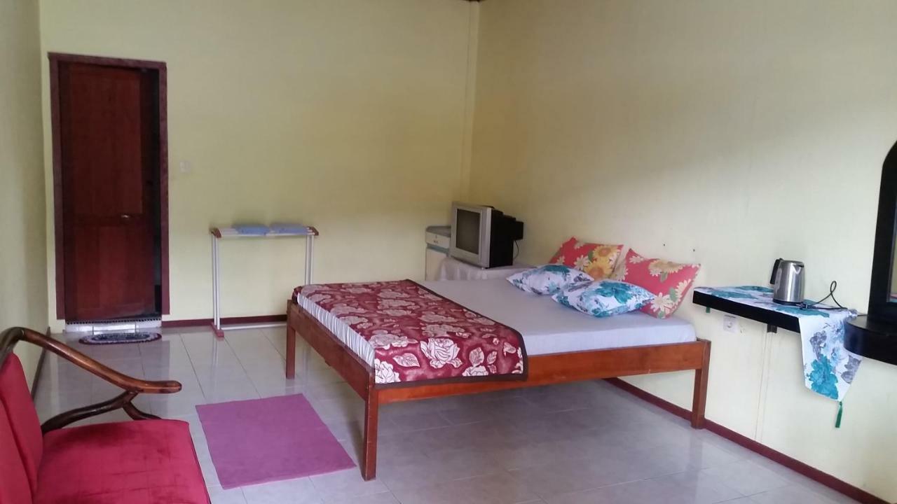 Sibayak Guesthouse Tuk Tuk Exteriör bild
