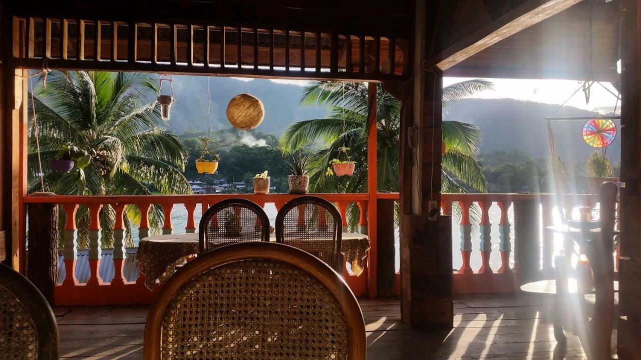 Sibayak Guesthouse Tuk Tuk Exteriör bild