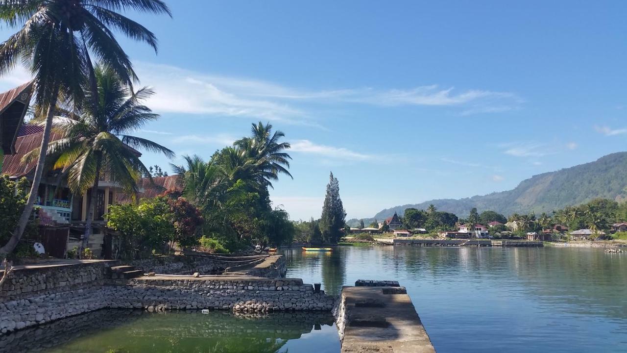Sibayak Guesthouse Tuk Tuk Exteriör bild